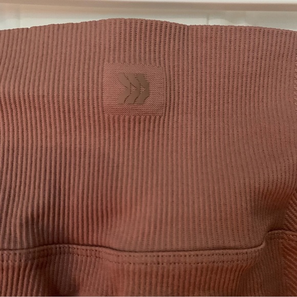 2 for $20🌟 all in motion Leggings - Picture 2 of 5